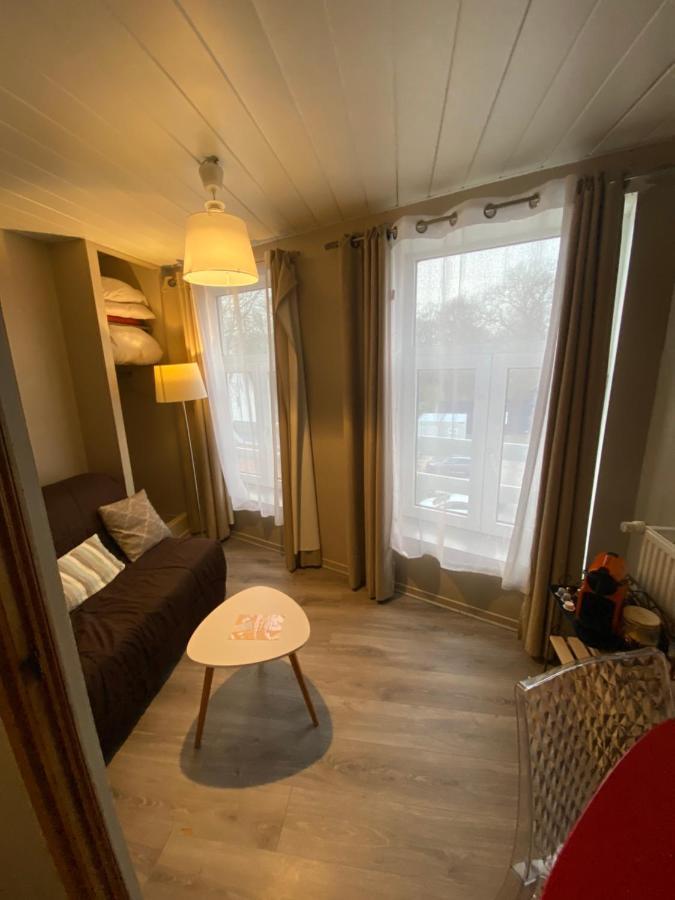 Studios & Appartements Confortables Au Centre De Bourbourg - Gare A Proximite Екстер'єр фото