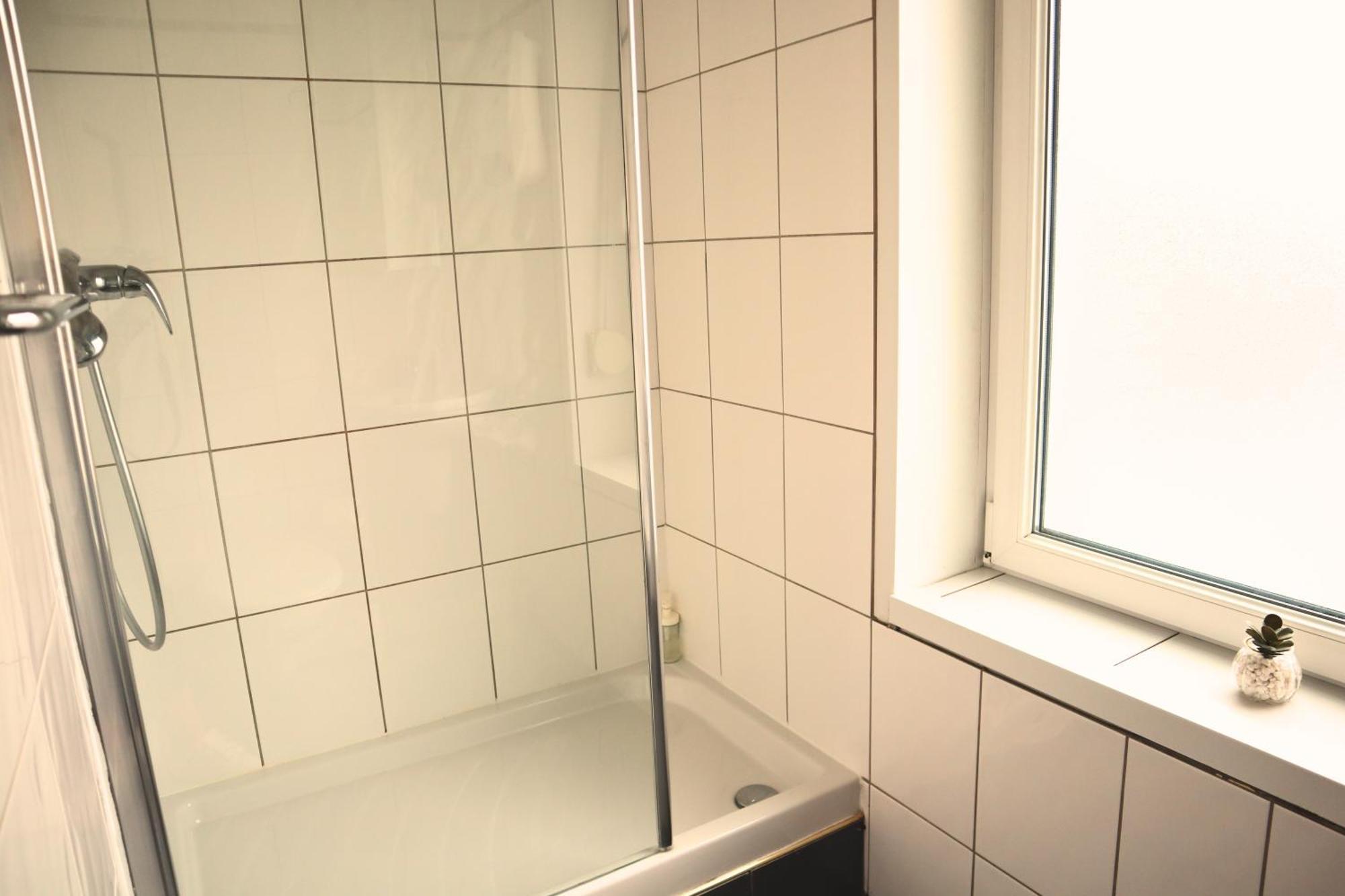 Studios & Appartements Confortables Au Centre De Bourbourg - Gare A Proximite Екстер'єр фото