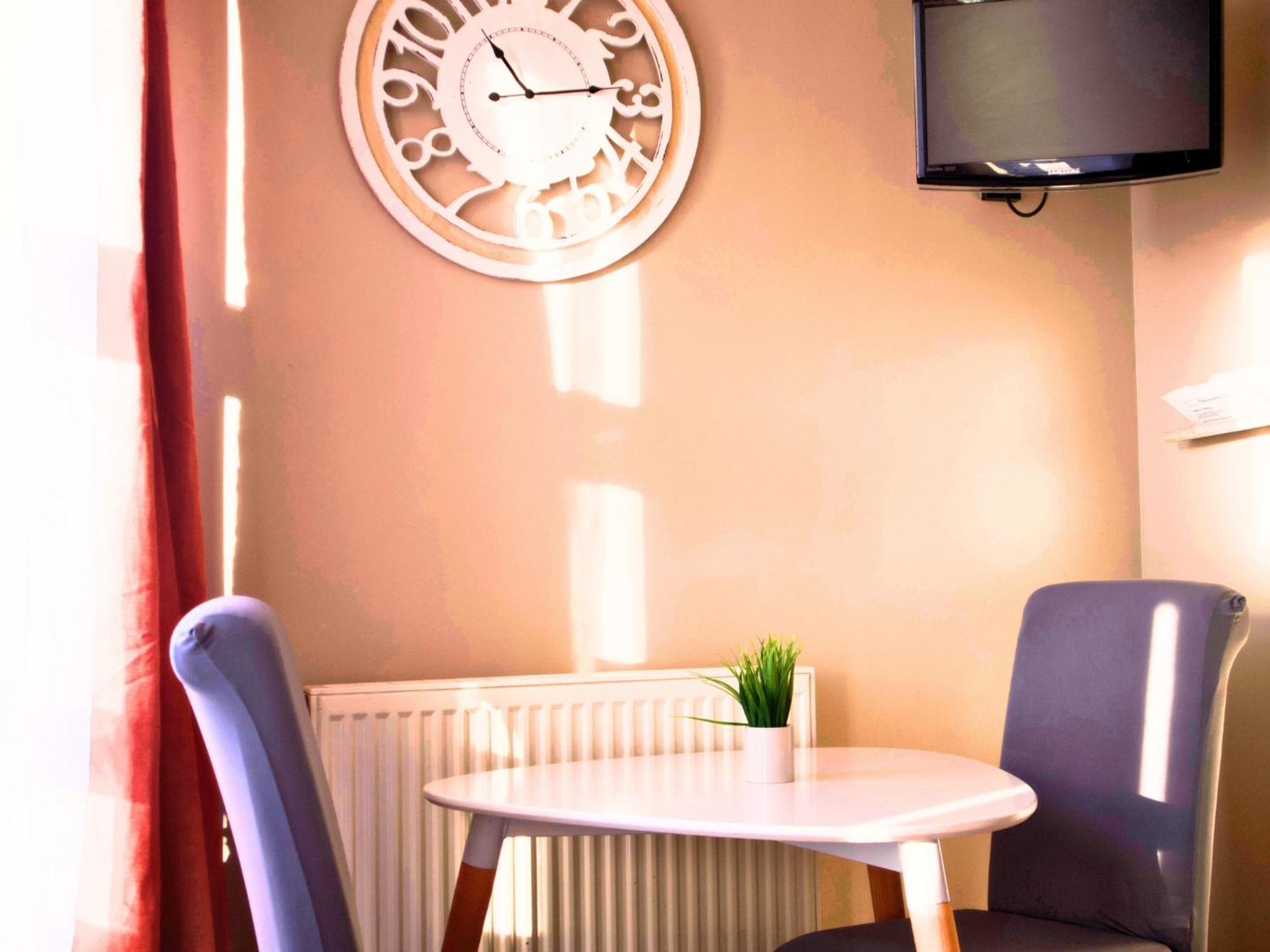 Studios & Appartements Confortables Au Centre De Bourbourg - Gare A Proximite Екстер'єр фото